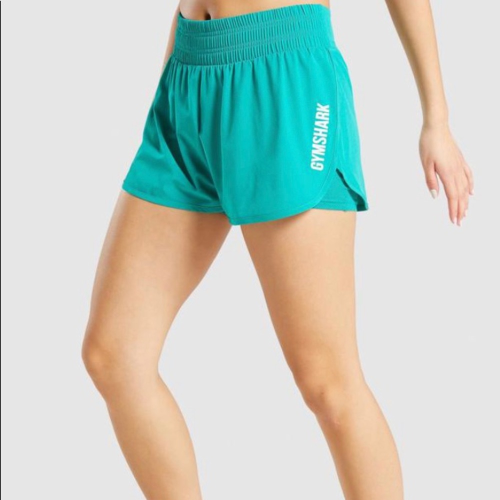 Gymshark PULSE MID RISE SHORTS